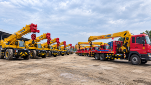 Armada sewa crane tipe Roughter dan TMC kapasitas 3 hingga 100 Ton siap kerja di proyek Tangerang